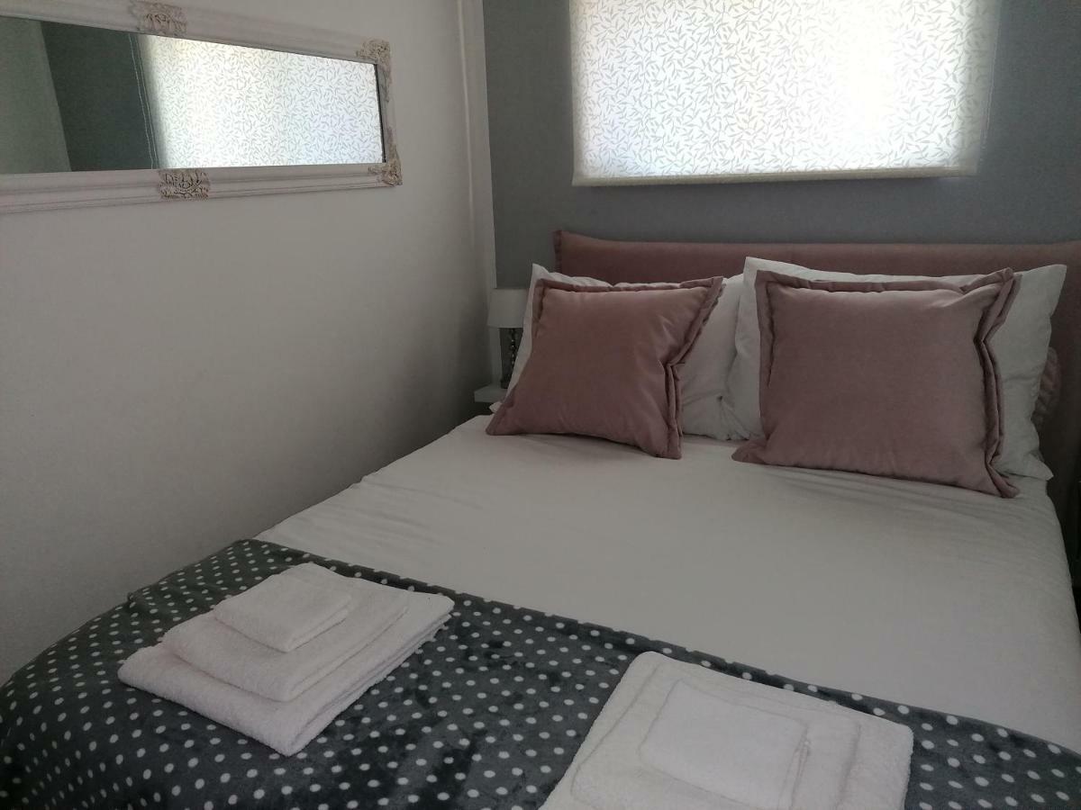 Apartman Luna ชิเบนิก ภายนอก รูปภาพ