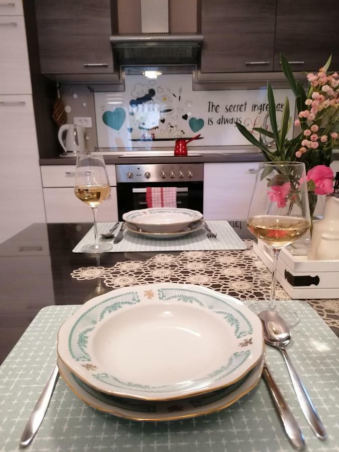 Apartman Luna ชิเบนิก ภายนอก รูปภาพ